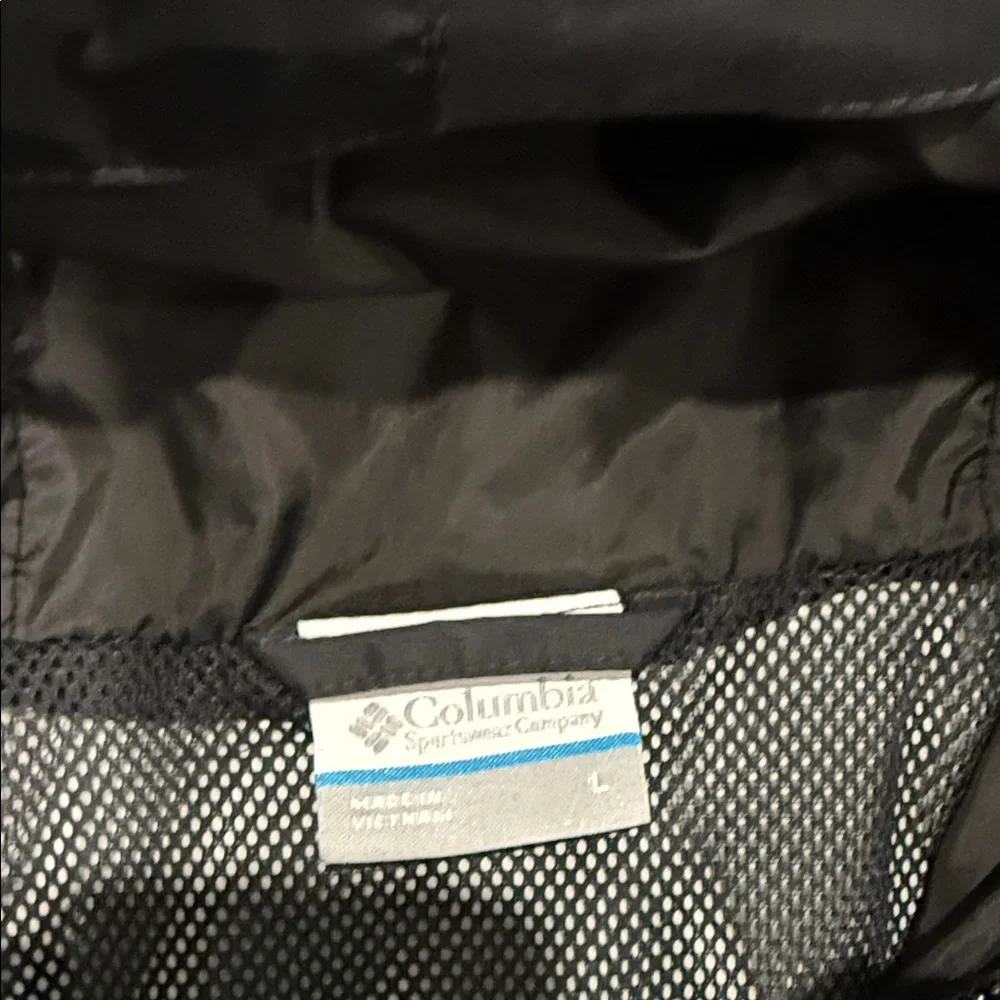 Columbia Men's Black Raincoat - Picture 2 of 2